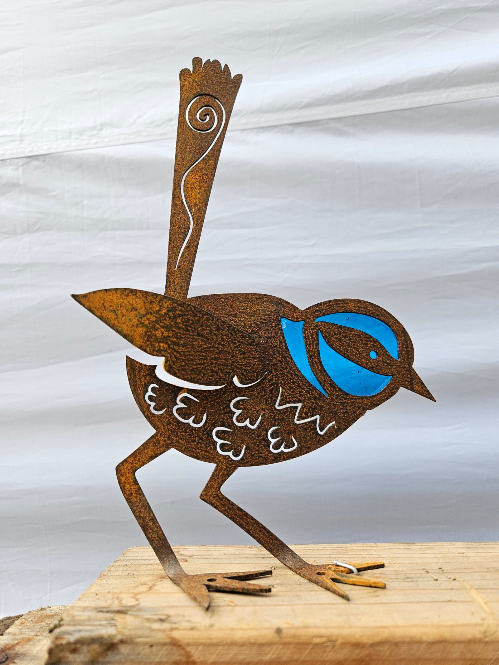 Fairy wren with stained glass - Image 7