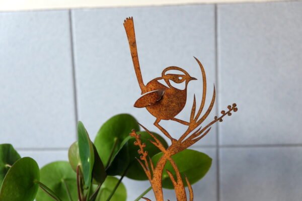 Fairy wren plant stake